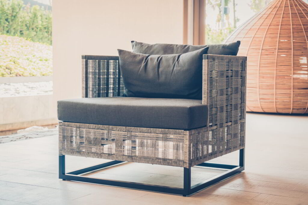 Czy meble z technorattanu trzeba chować na zimę